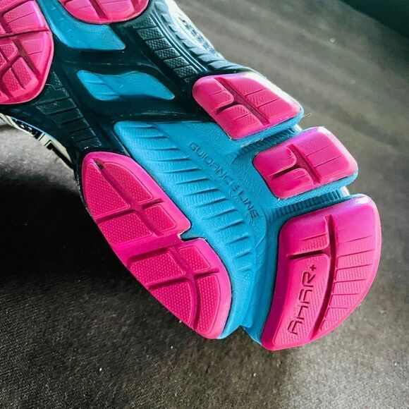 Excellent ASICS GT-2000 Black Blue Ruby Pink Womens 9, 40.5 - Picture 8 of 16